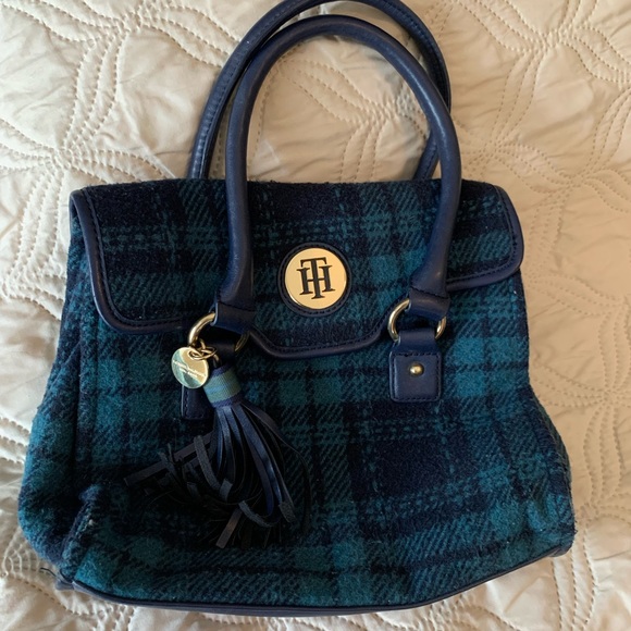 Tommy Hilfiger purse. Used. - Picture 1 of 7